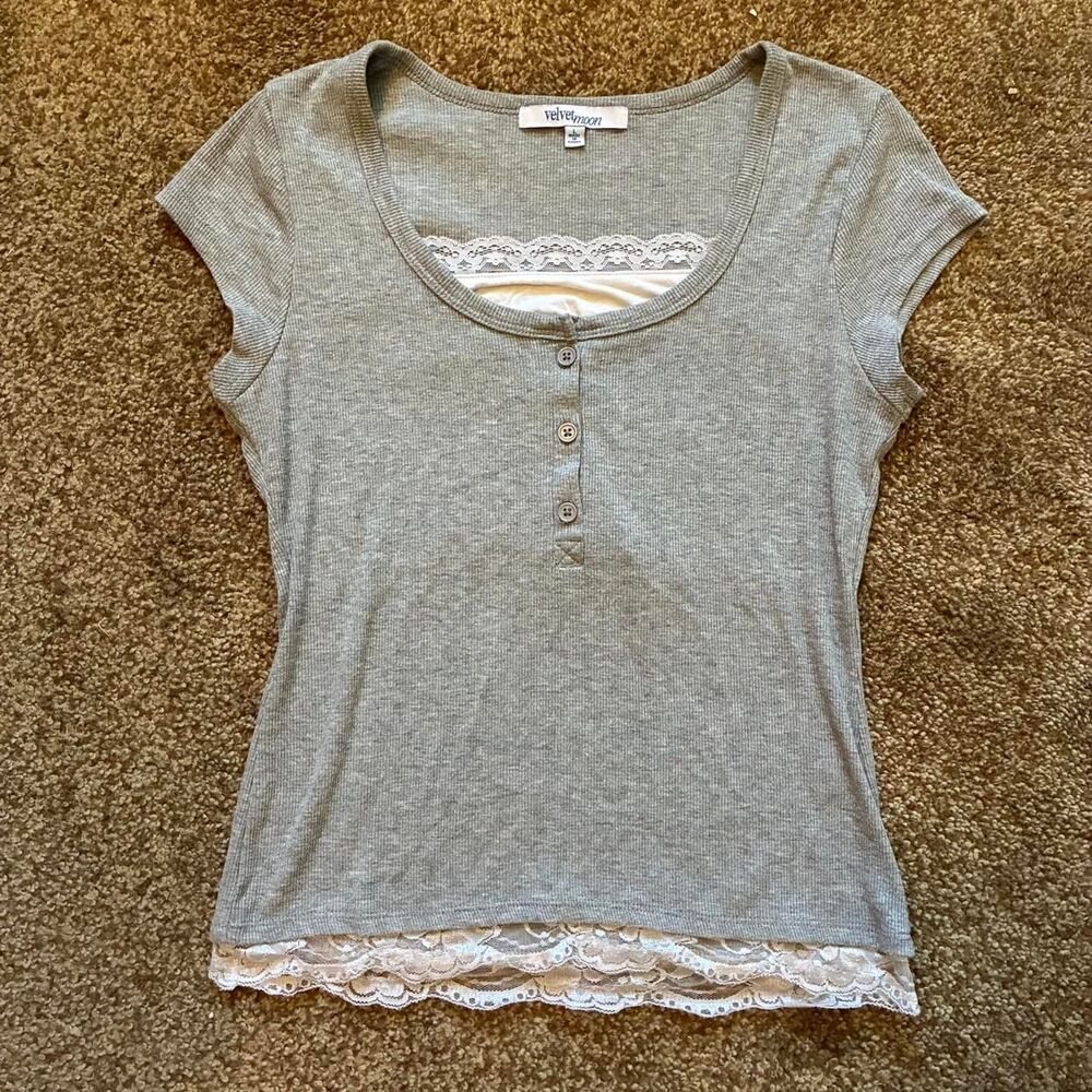 Unbranded Women's Grey Shirt